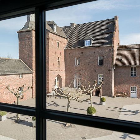 Готель Burg Obbendorf Niederzier Екстер'єр фото
